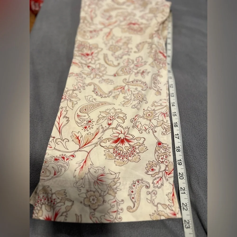 VTG Womyn Women’s Sz: 6 Lightweight Paisley Cropped Wide Leg Flat Front Pant.
